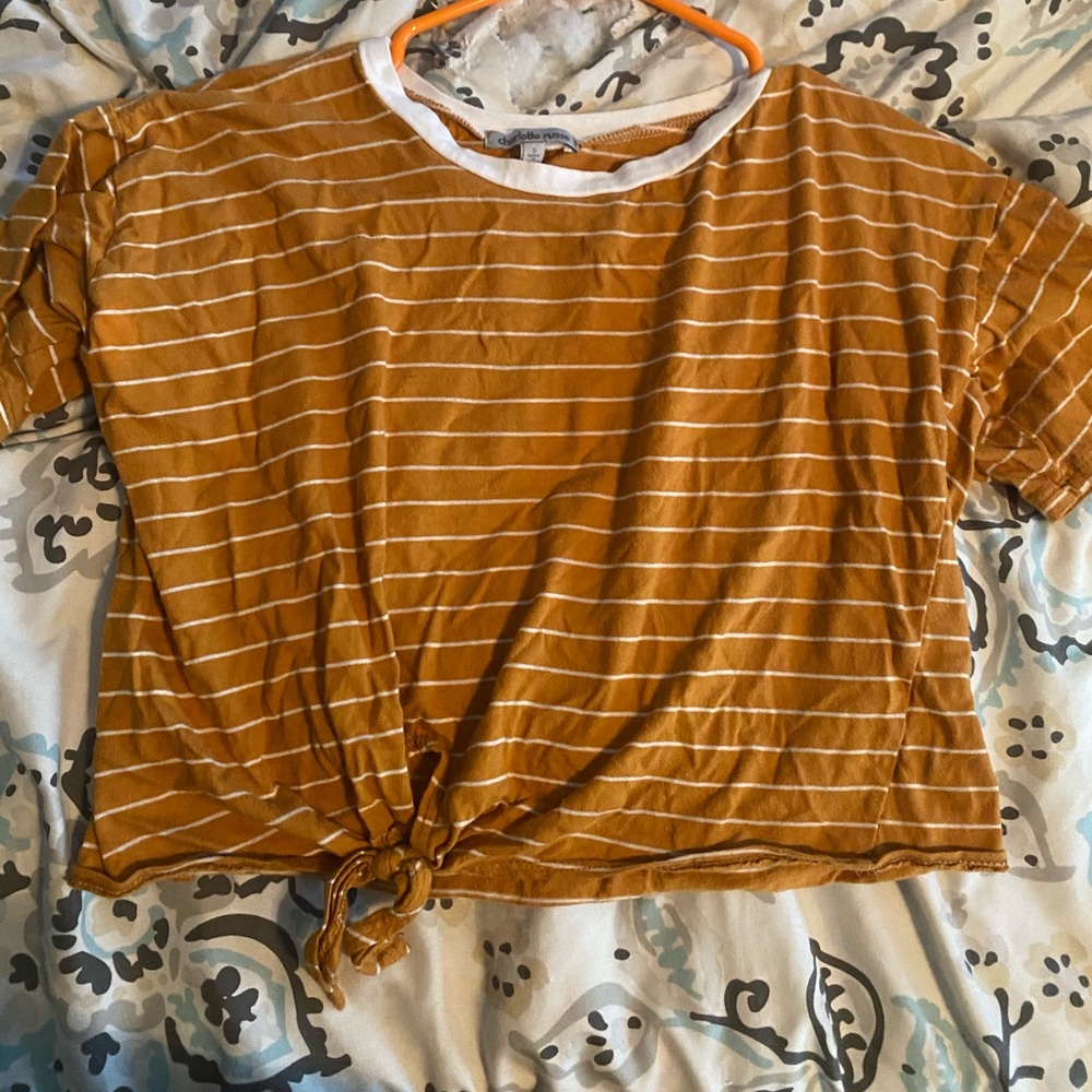 The CUTEST cropped tee